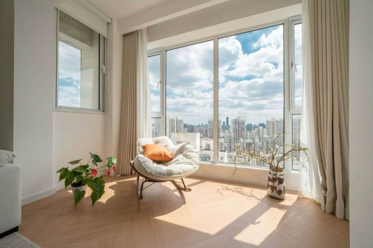 Housing image — Living Room