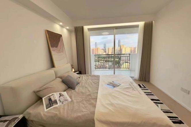 High-Floor 3BR Apartment near Changping Rd Metro (L7/L13)