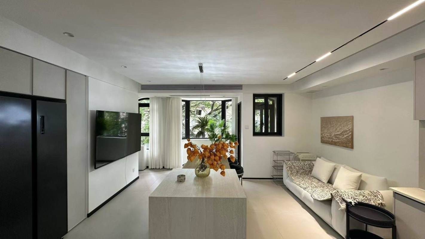 Housing image — Living Room