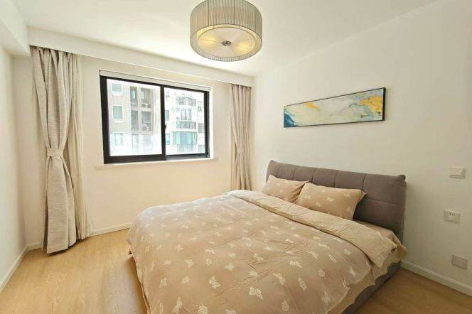 3BR Apartment in Jing'an (L2/L12/L13)