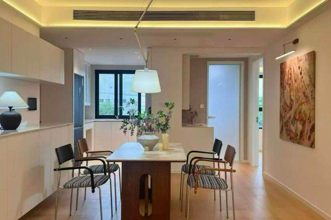 Spacious 2BR Apartment in Jing'an with Floor-to-Ceiling Windows