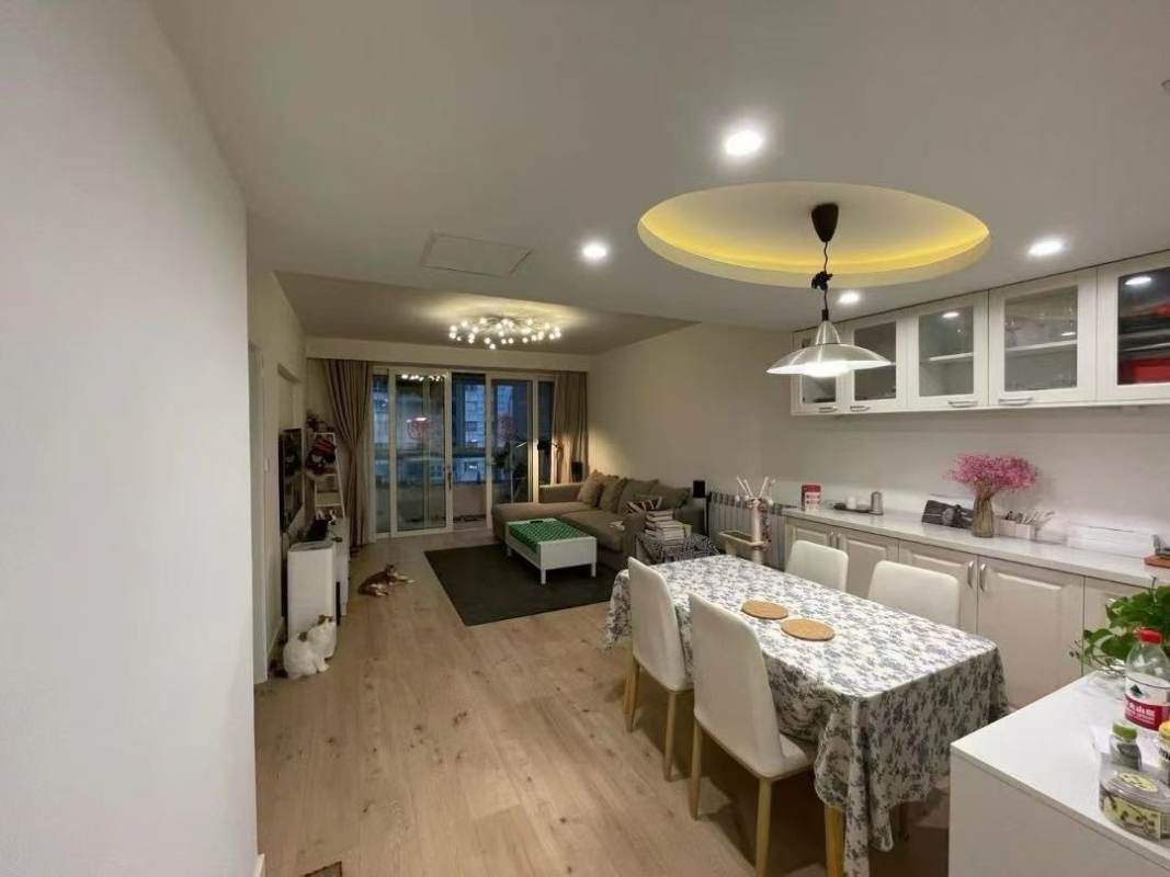 Housing image — Living Room