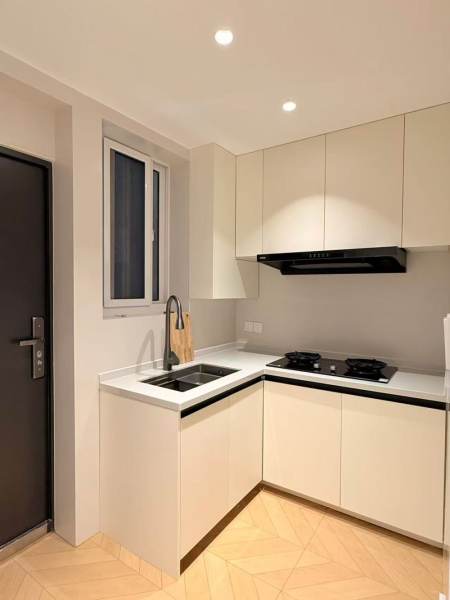 Housing image — Kitchen