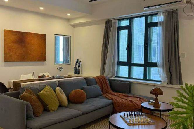 2BR Apartment in Jing'an