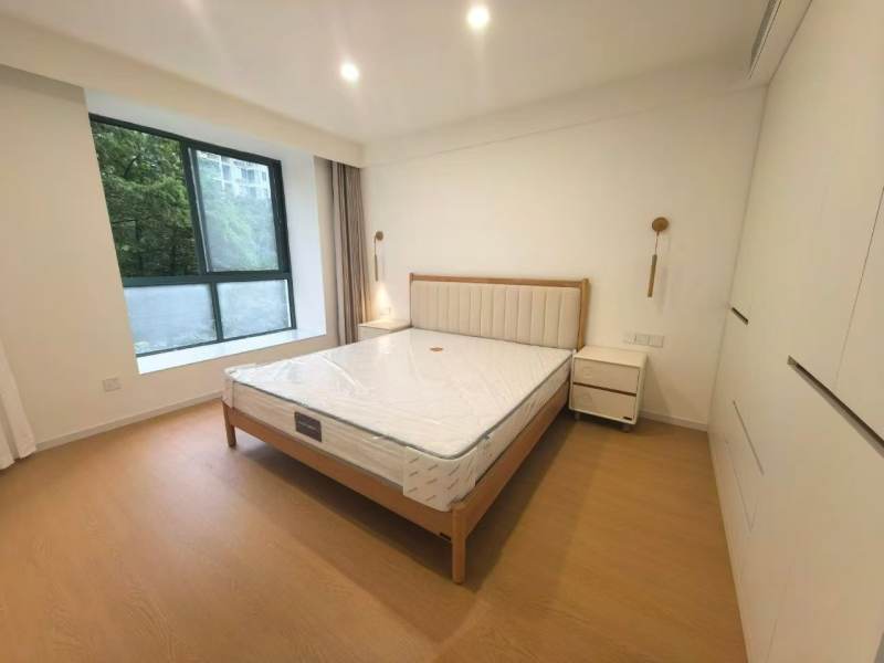 Housing image — Bedroom