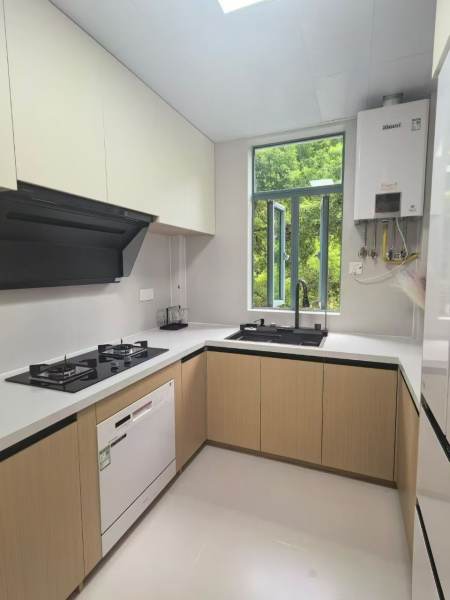 Housing image — Kitchen