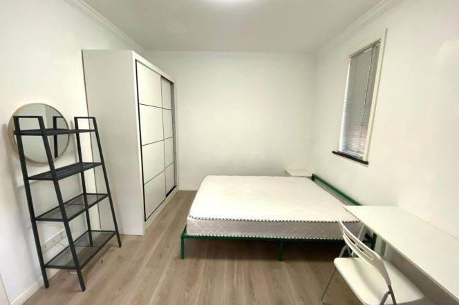 1BR Apartment in Jing'an