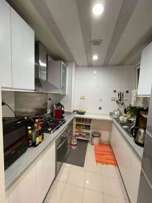 Housing image — Kitchen