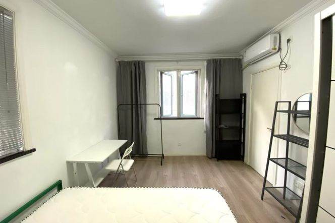 1BR Apartment in Jing'an