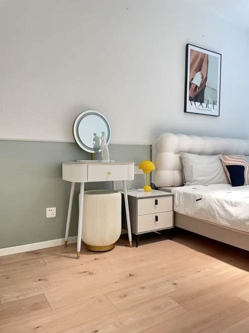 Housing image — Bedroom