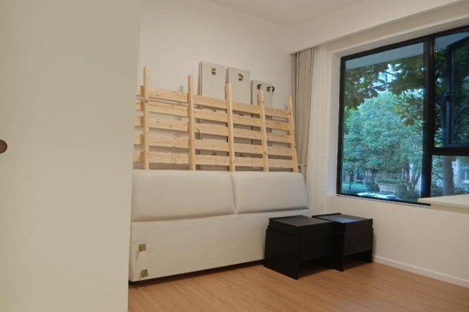 Spacious 2BR Apartment near Zhongshan Park (L2/L3/L4)