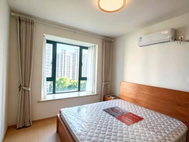 Housing image — Bedroom