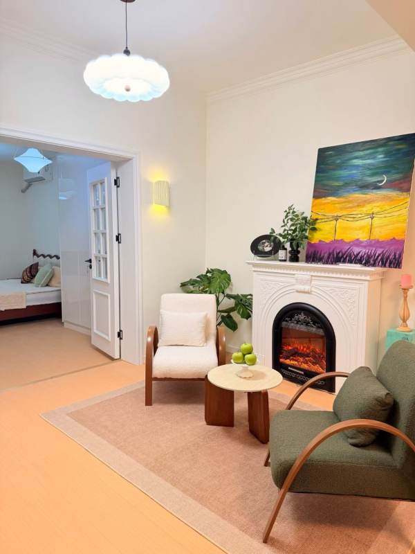 Housing image — Living Room