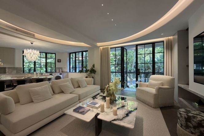 3BR Apartment near Xujiahui Park with Green View (L1/L9/L11)