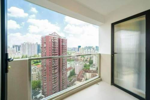 Housing image — Balcony