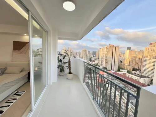 Housing image — Balcony
