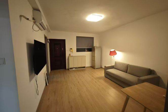 2BR Apartment in Old Xuhui