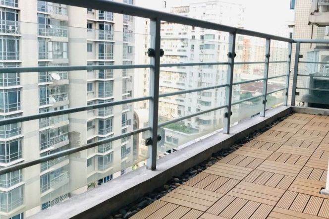 Spacious 2BR Apartment in Jing'an (L13/L14)