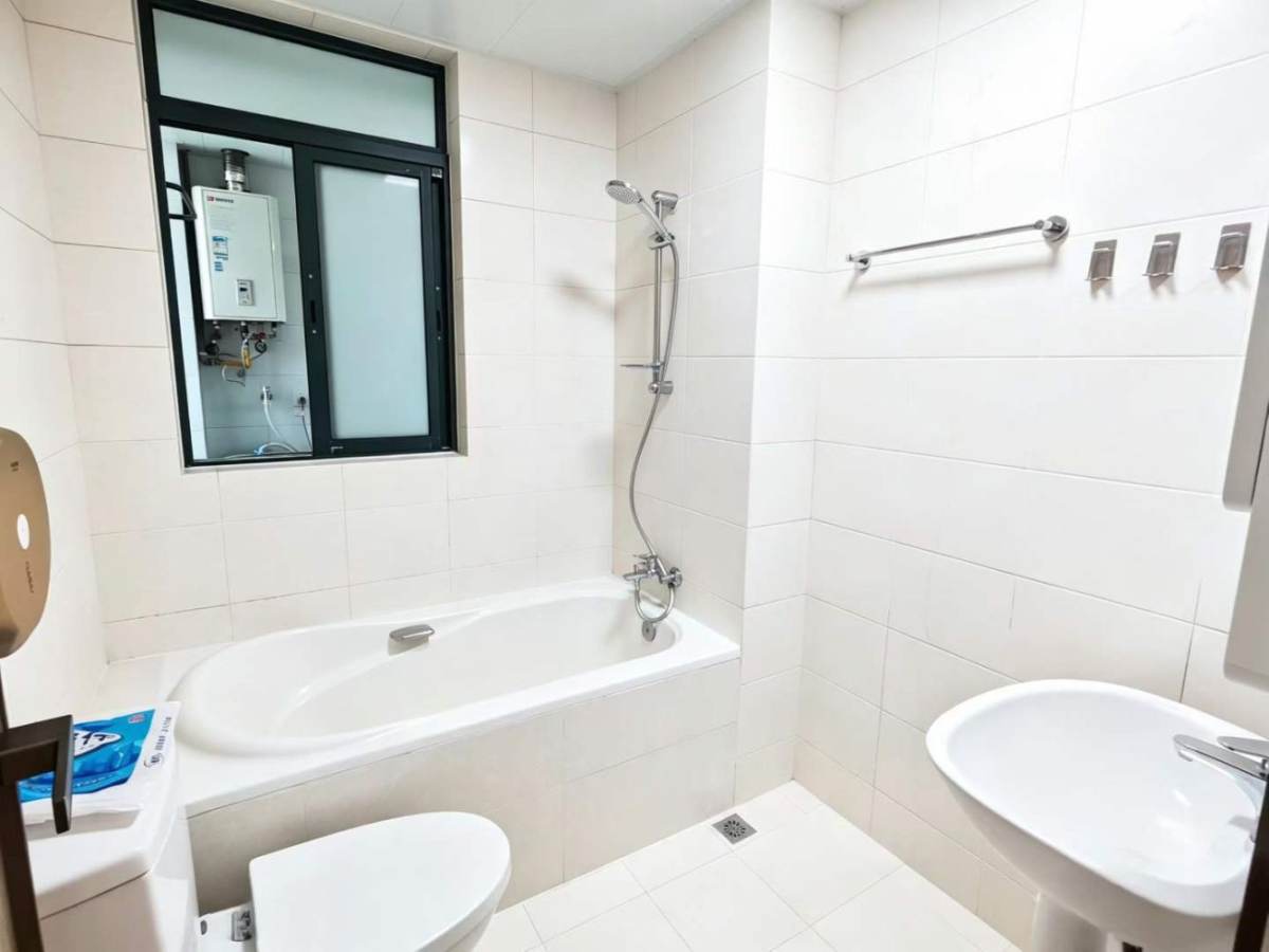 Housing image — Bathroom