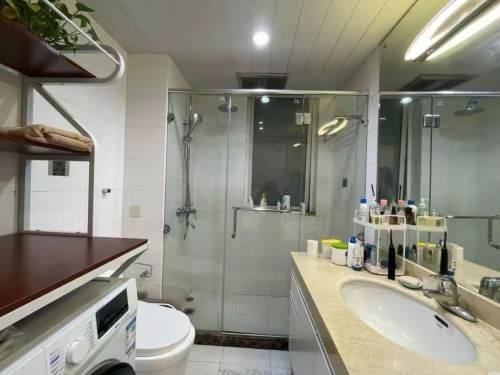 Housing image — Bathroom