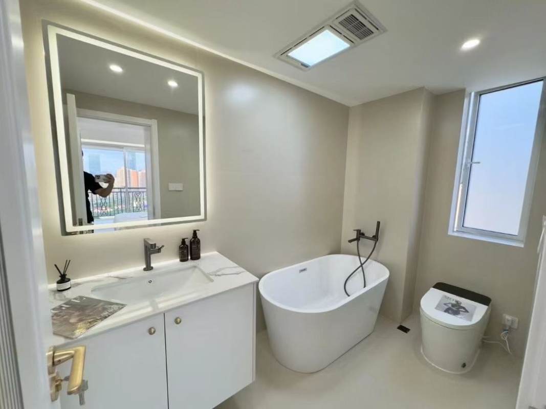 Housing image — Bathroom