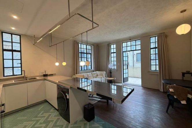 Spacious 1BR Apartment in Jing'an with Terrace (L2/L12/L13)