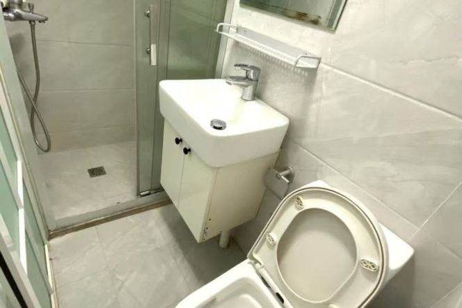 1BR Apartment in Jing'an