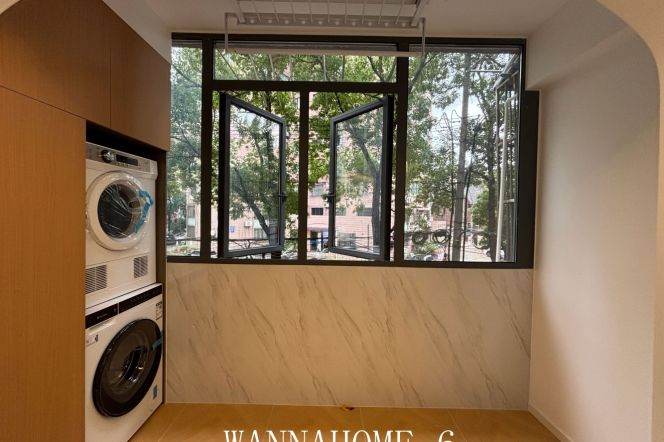 1BR Apartment near Jiangsu Rd Metro (L2/L11)