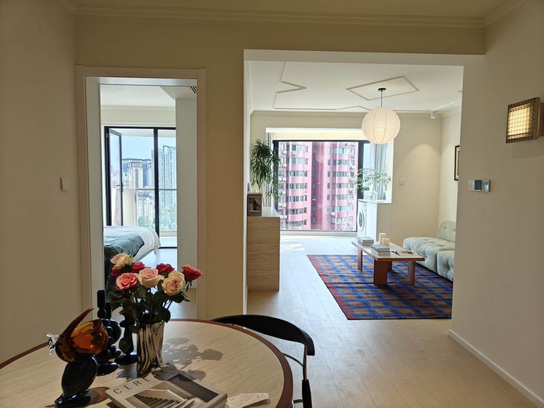 Housing image — Living Room