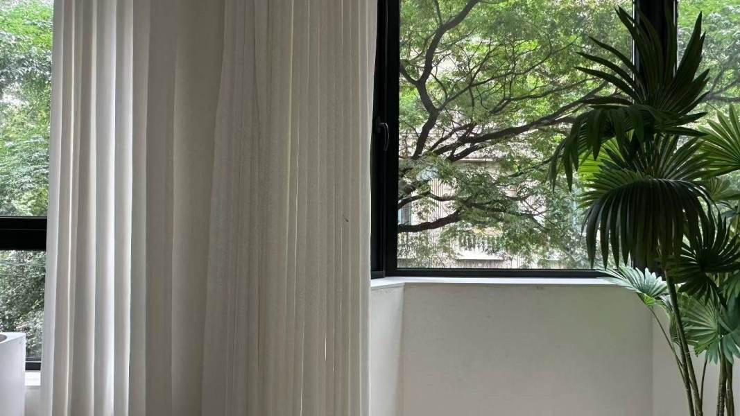 Housing image — Balcony