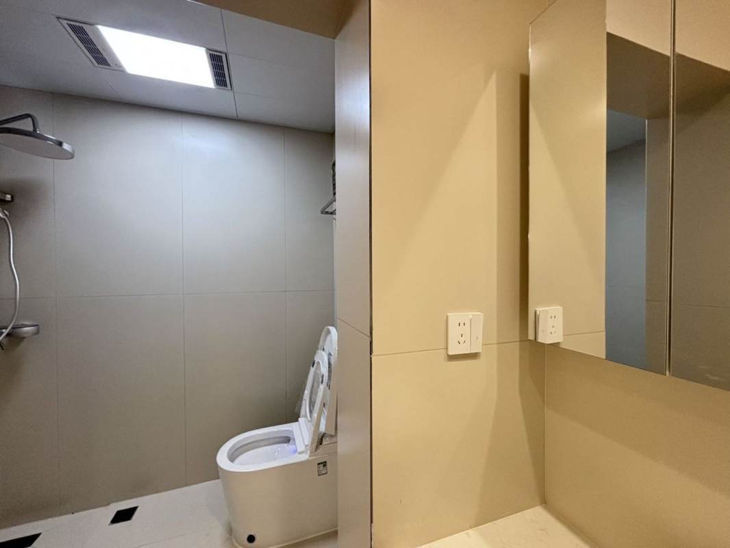 Housing image — Bathroom