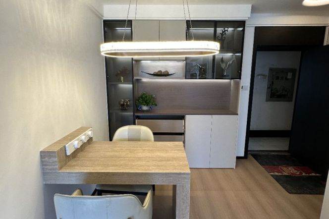 2BR Apartment near Linping Rd Metro (L4)