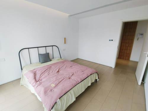 Housing image — Bedroom