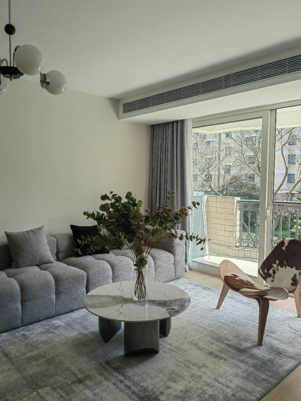 Housing image — Living Room
