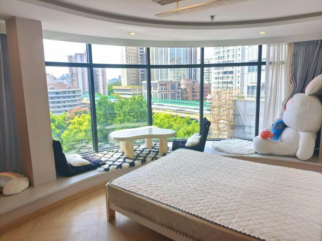 Housing image — Bedroom