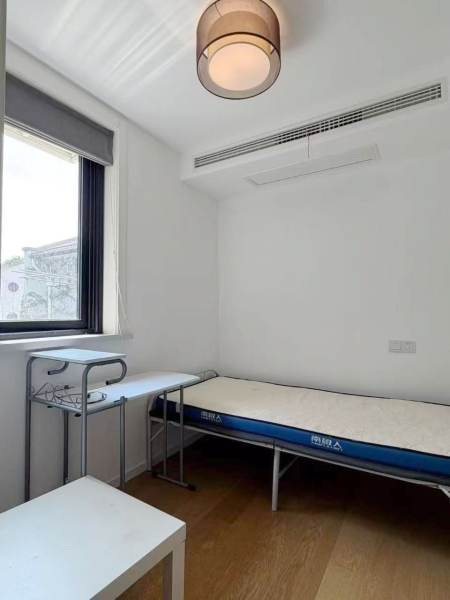 Housing image — Bedroom