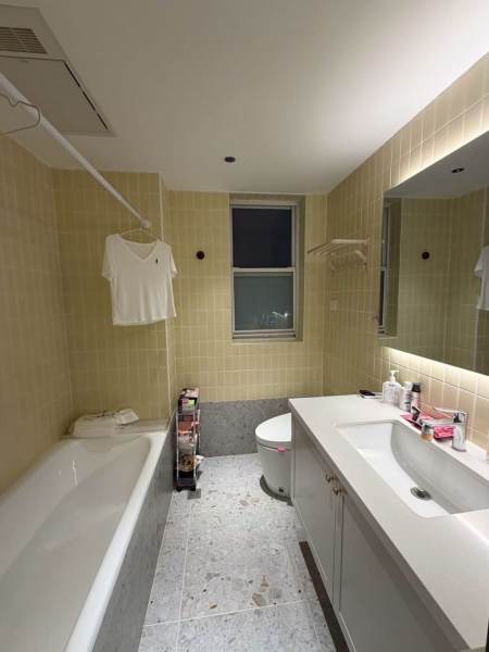 Housing image — Bathroom