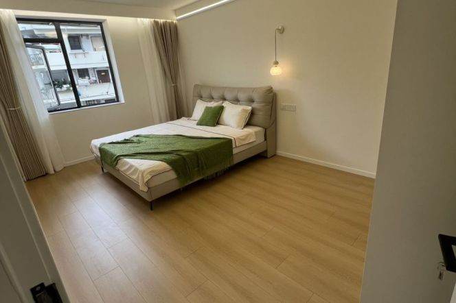 2BR Apartment in Gubei