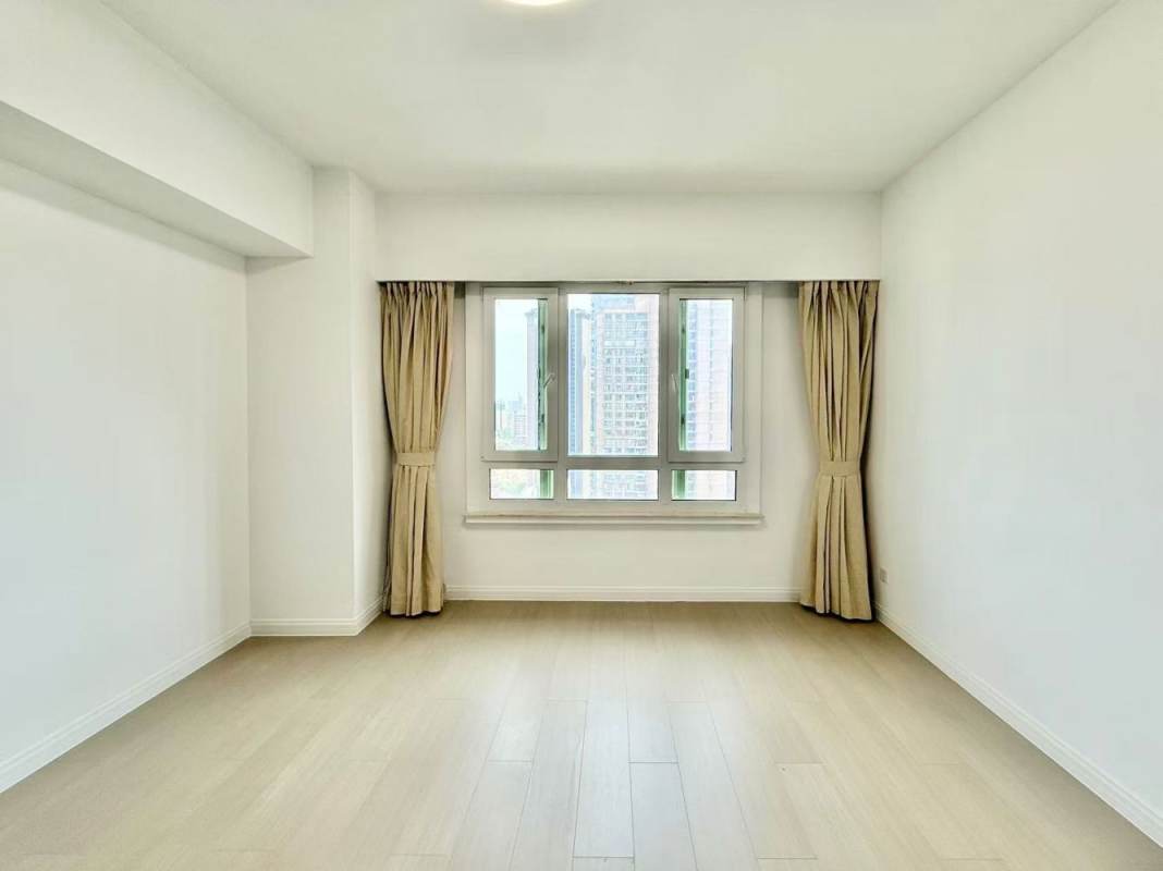 Housing image — Bedroom