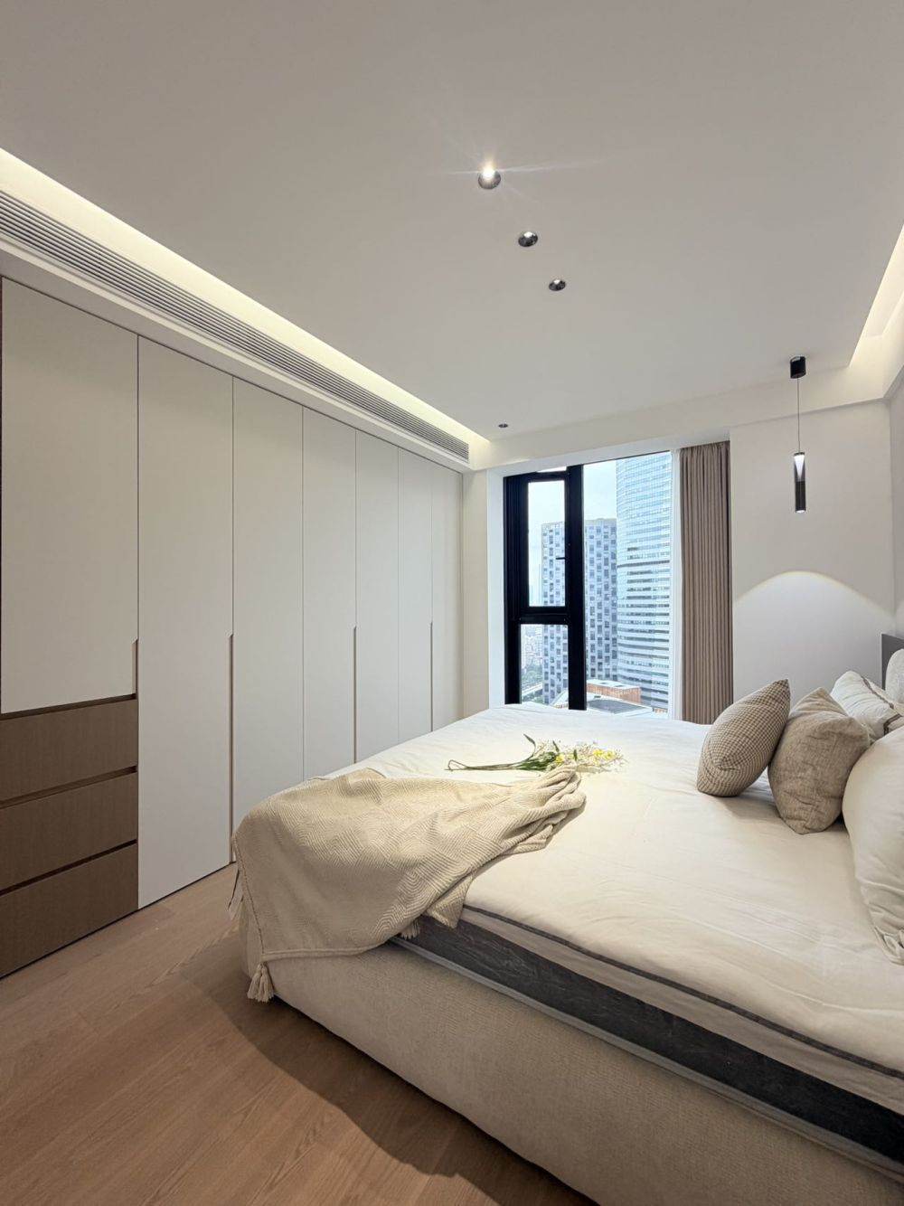 Housing image — Bedroom