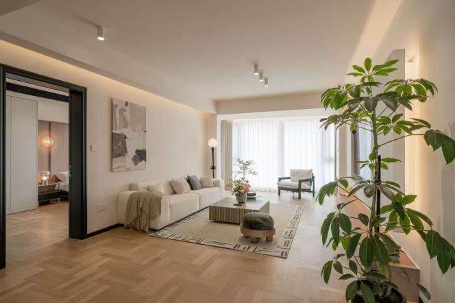 Spacious 3BR Apartment near Hongqiao Rd Metro (L3/L4/L10)