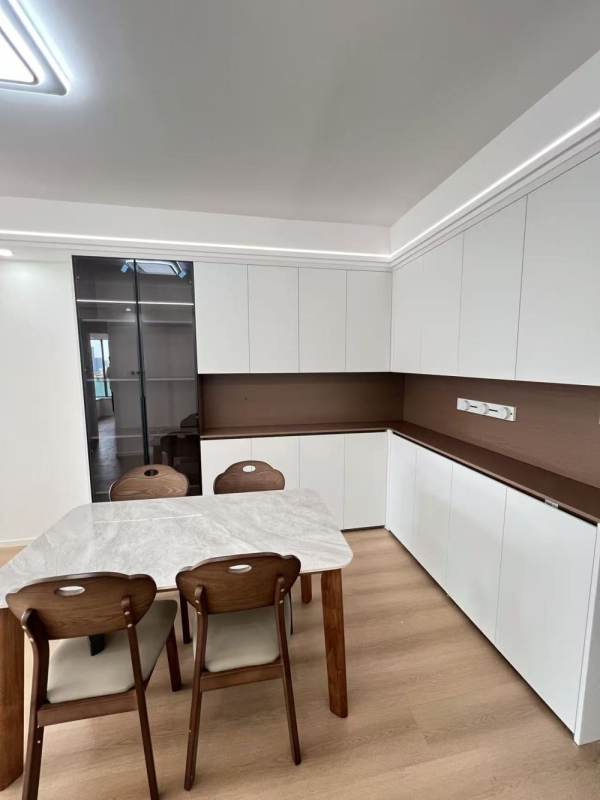 Housing image — Dining Area