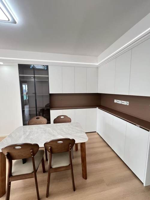 Housing image — Dining Area
