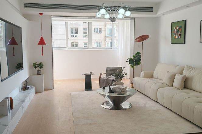 3BR Apartment near Jiangsu Rd Metro (L2/L11)