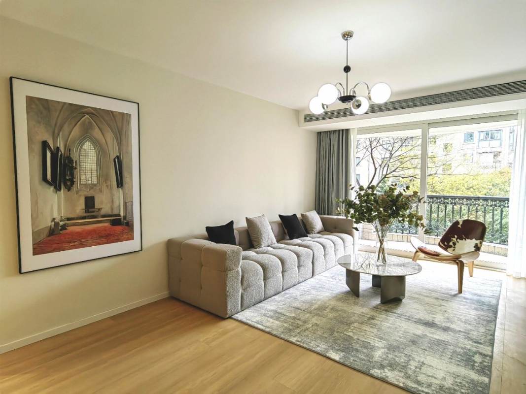 Housing image — Living Room
