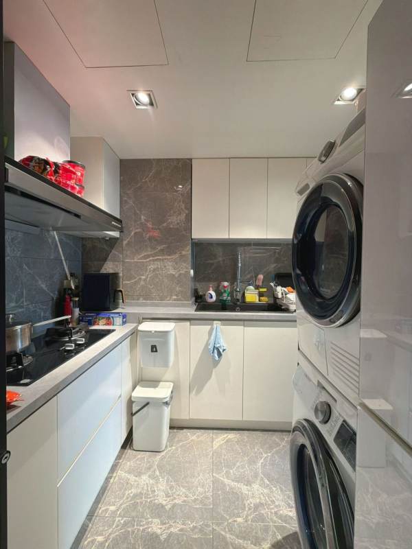 Housing image — Kitchen
