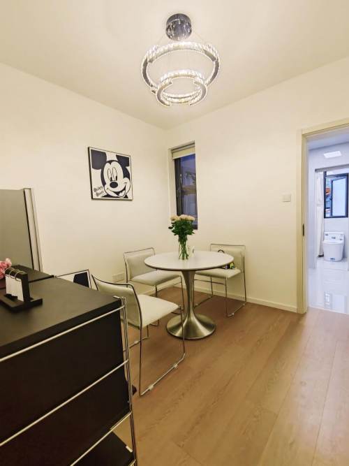 Housing image — Living Room