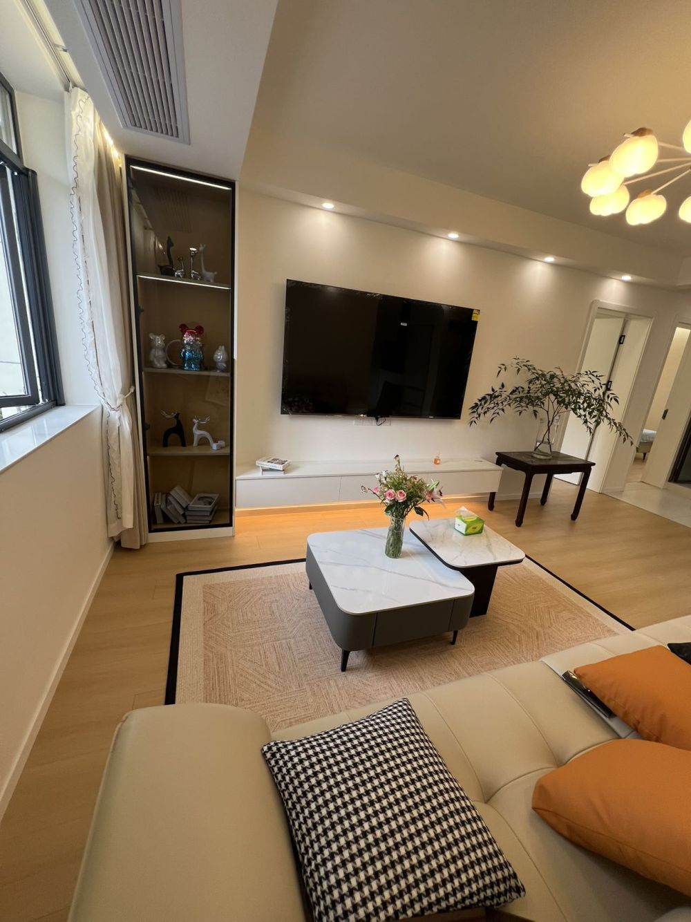 Housing image — Living Room