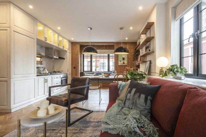 2BR Apartment near Middle Huaihai Rd Metro (L1/L10/L12/L13)
