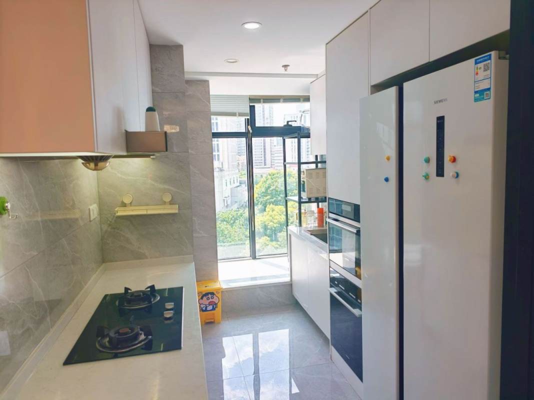 Housing image — Kitchen